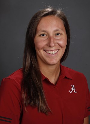 MARGO GEER - HEAD COACH 